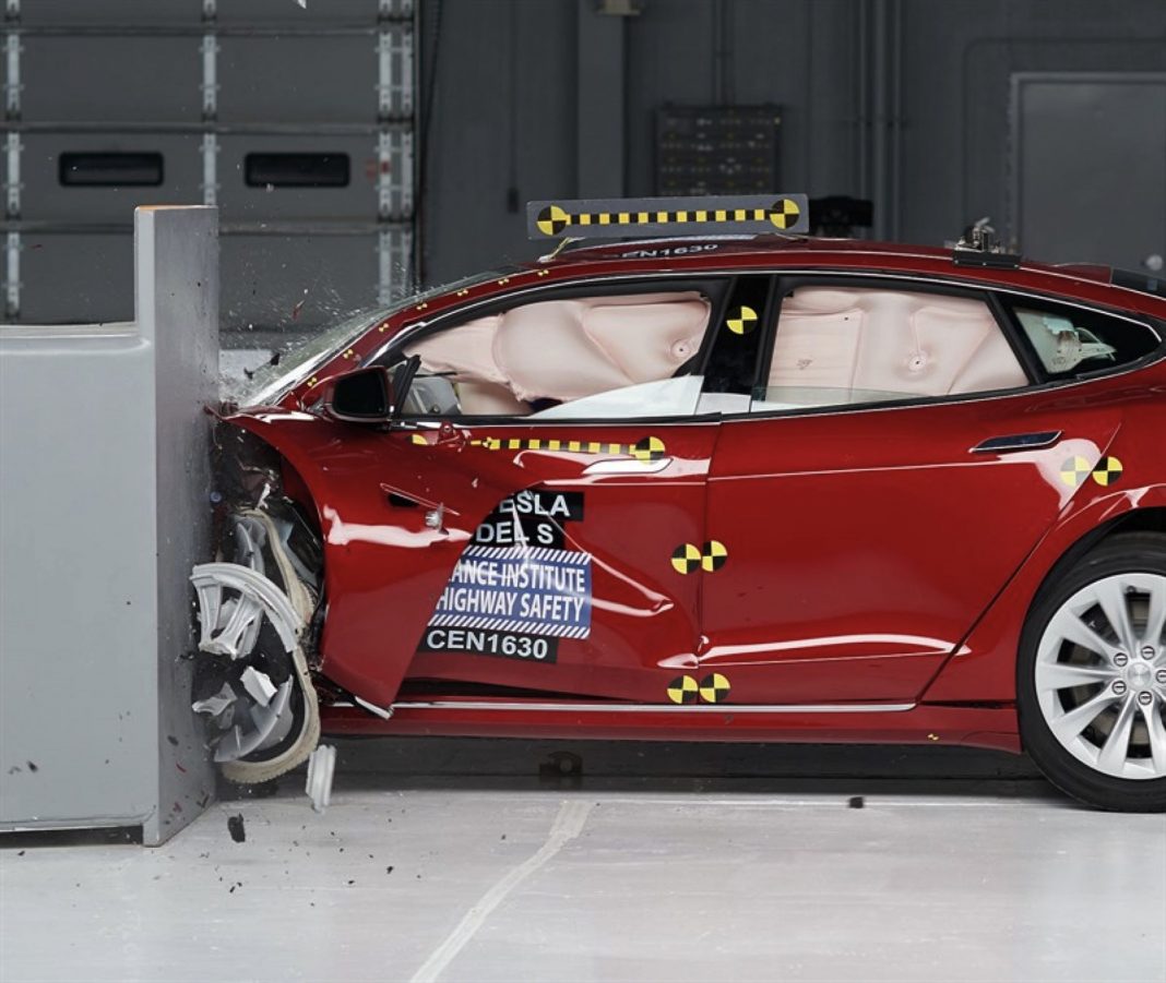 Tesla Model S Crash